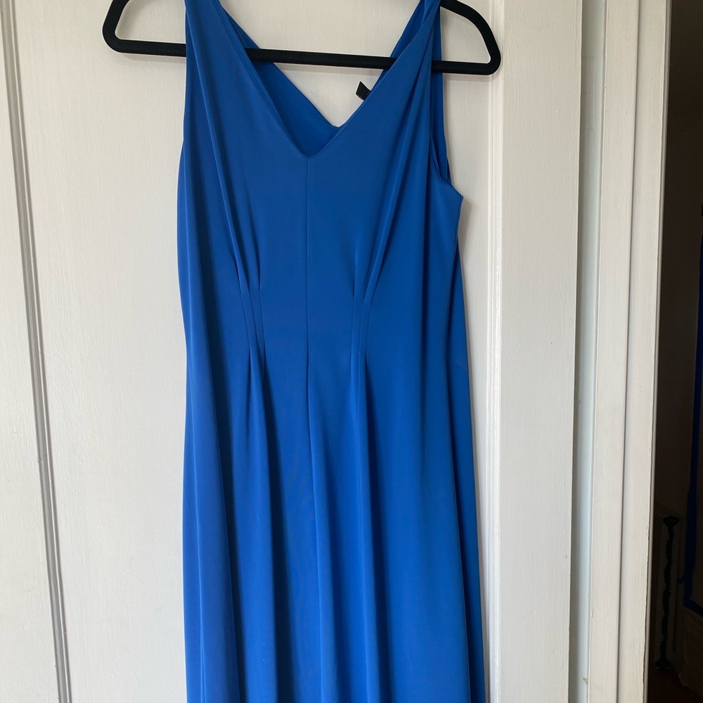 Anne Taylor blue dress perfect for spring